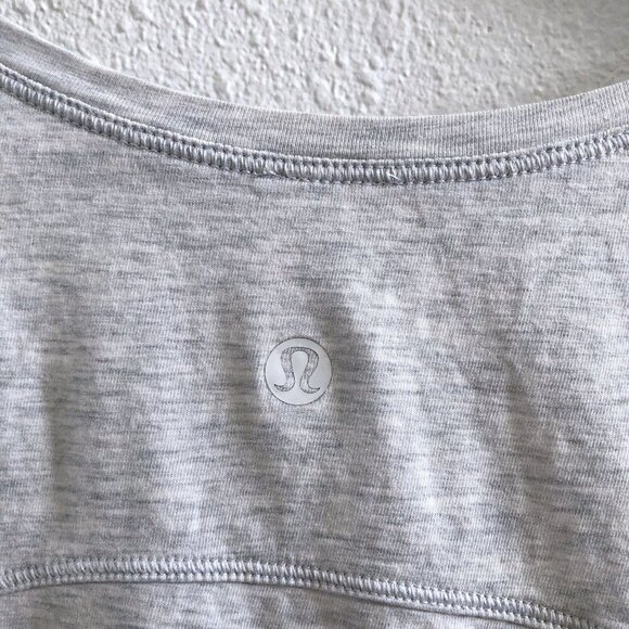 LULULEMON To The Point Tank No Size Tag Check Measurements - Picture 6 of 9